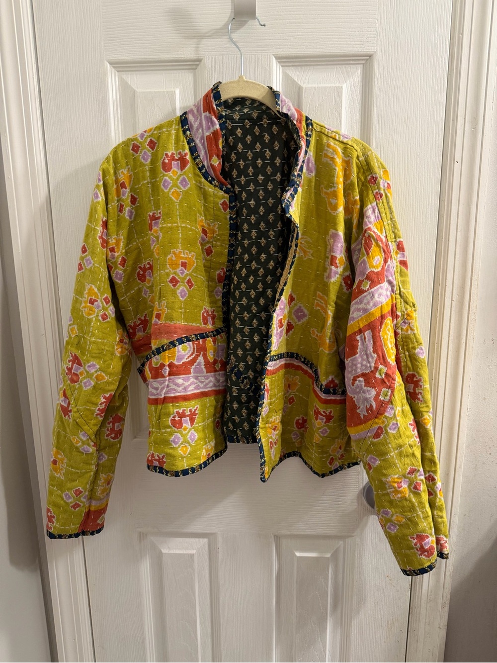 Cropped Reversible Kantha Jacket - Picture 5 of 9